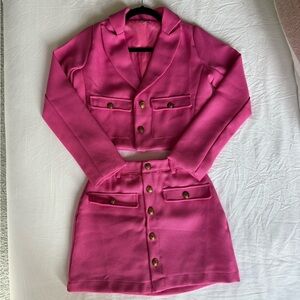 Tweed Blazer Set

Color: Pink
Condition: Worn once
Brand: Fashion Nova